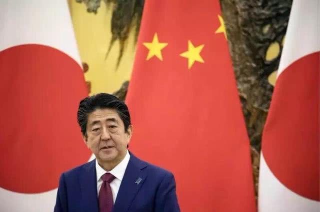 安倍晋三宣布日本进入紧急状态/日本首相安倍晋三于今天抵达北京,开始他为期3天的访