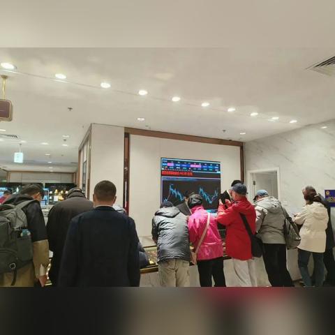 菜百今日金价（菜百今日金价 475 元）