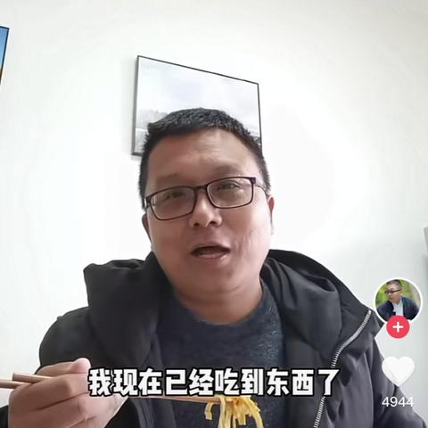 【多名游客滞留伊犁收费站超30小时/游客自驾滞留伊犁收费站1天1夜】 【多名游客滞留伊犁收费站超30小时/游客自驾滞留伊犁收费站1天1夜】