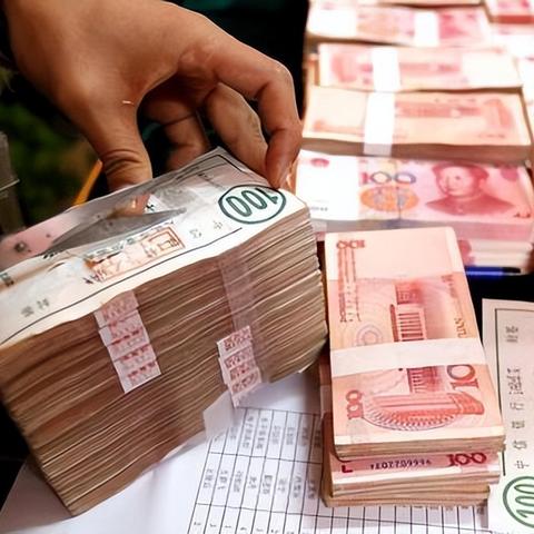 报复性存款700亿/报复性存款背后的年金大机遇