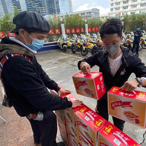 【深圳:初步遏制疫情扩散势头/深圳疫情防控发布】
